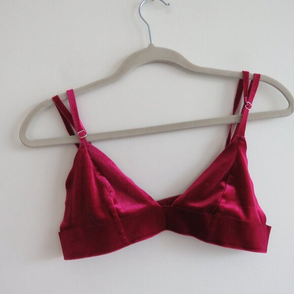 URBAN OUTFITTERS OUT FROM UNDER Velvet Triangle Bralette Raspberry Purple Goth - Picture 2 of 12